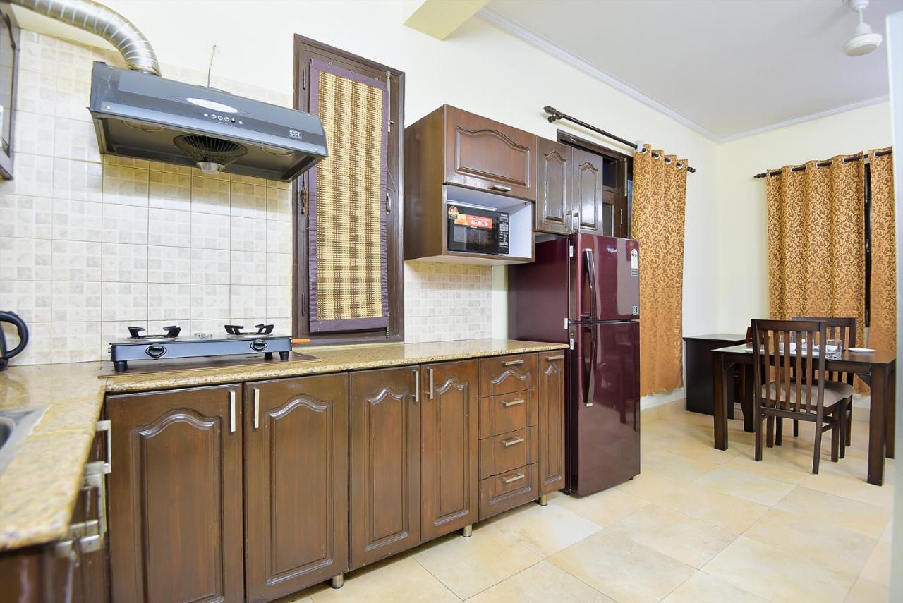 Studio Serviced Apartments Near Fortis Hospital Γκουργκάον Εξωτερικό φωτογραφία