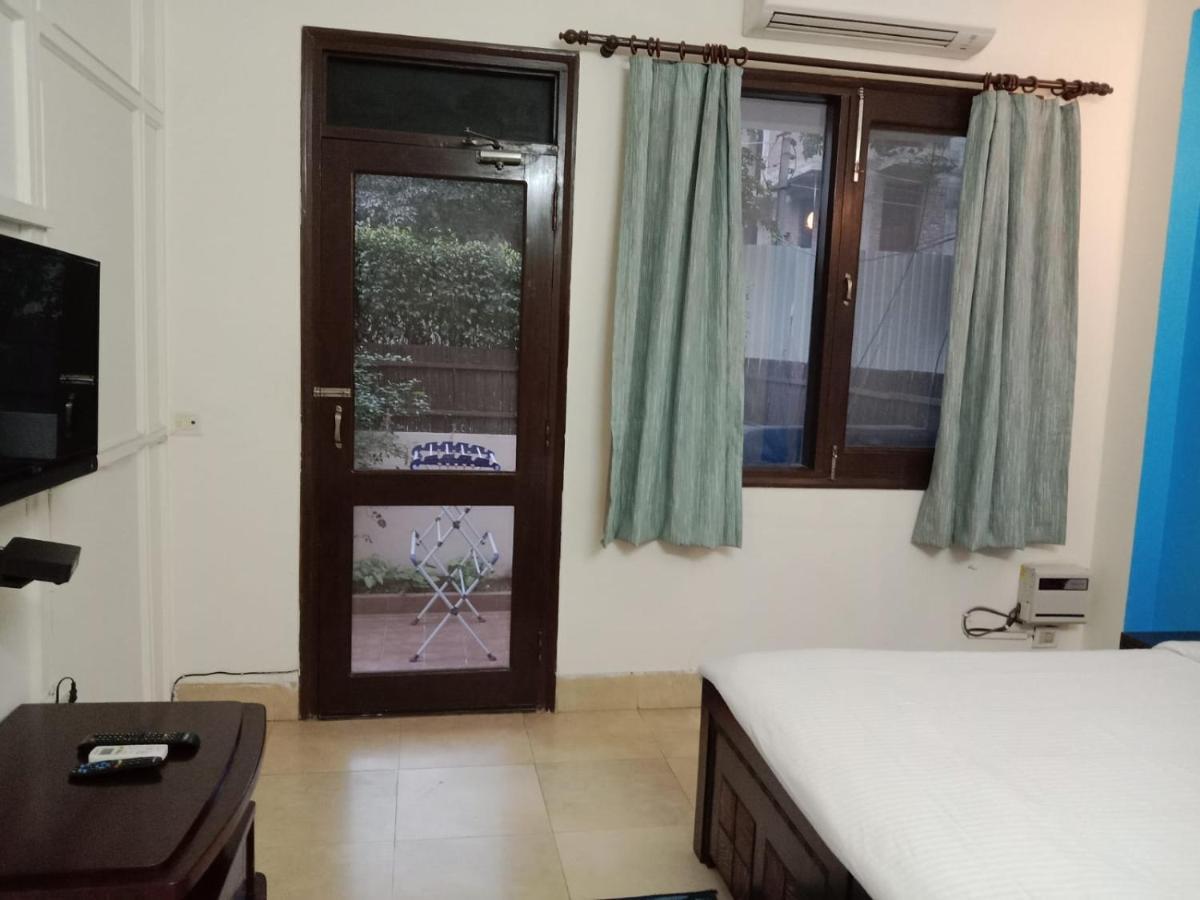 Studio Serviced Apartments Near Fortis Hospital Γκουργκάον Εξωτερικό φωτογραφία